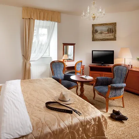 Imperial Spa & Kurhotel Frantiskovy Lazne Exterior photo